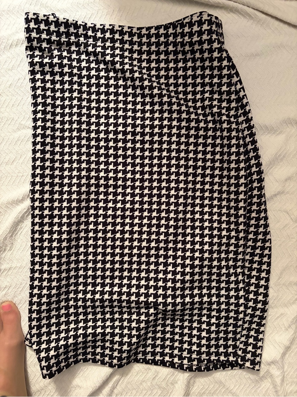 SHEIN Black & White Houndstooth Skirt